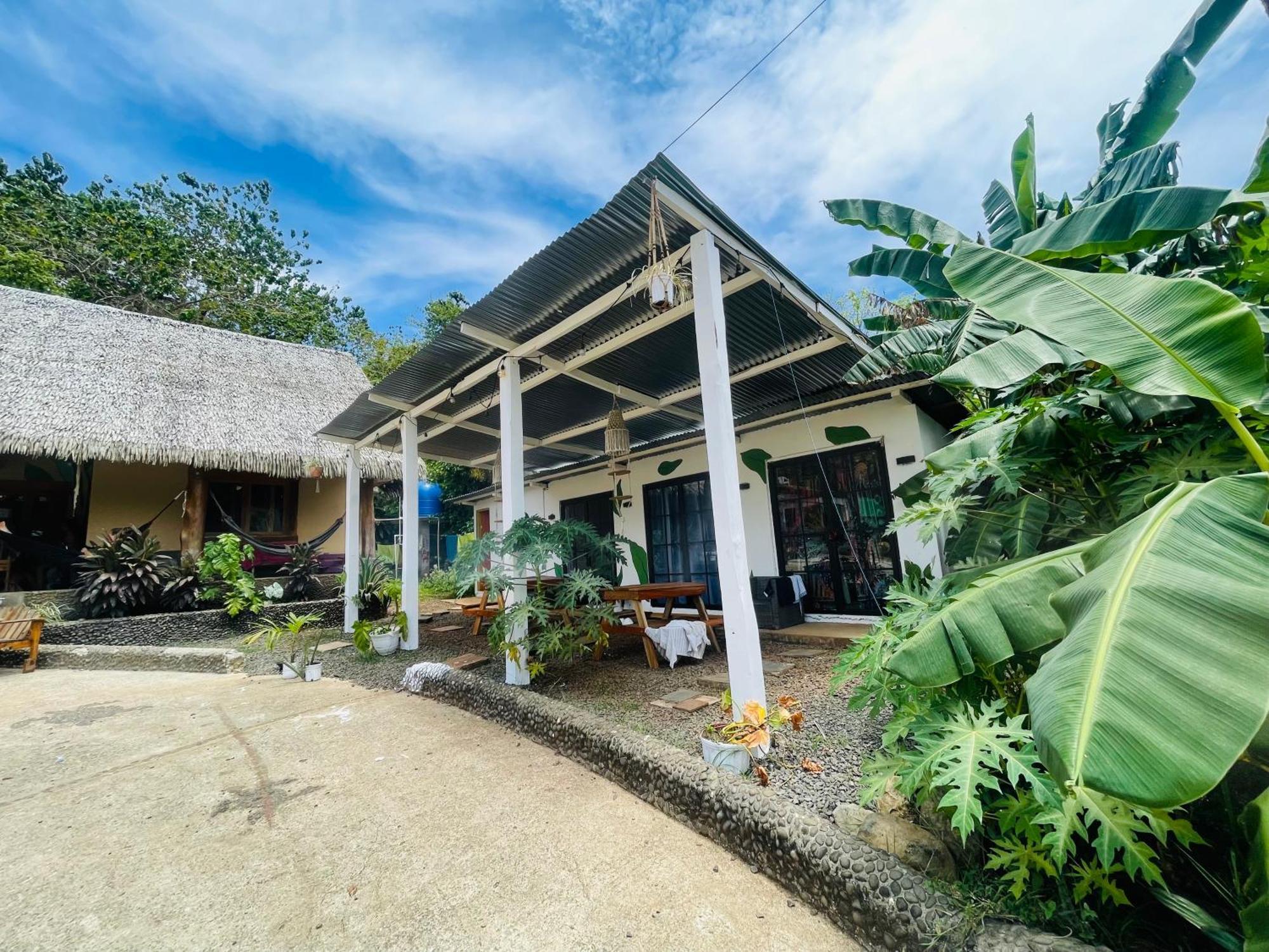 Urbanos Jungle Hostel Santa Catalina Ngoại thất bức ảnh